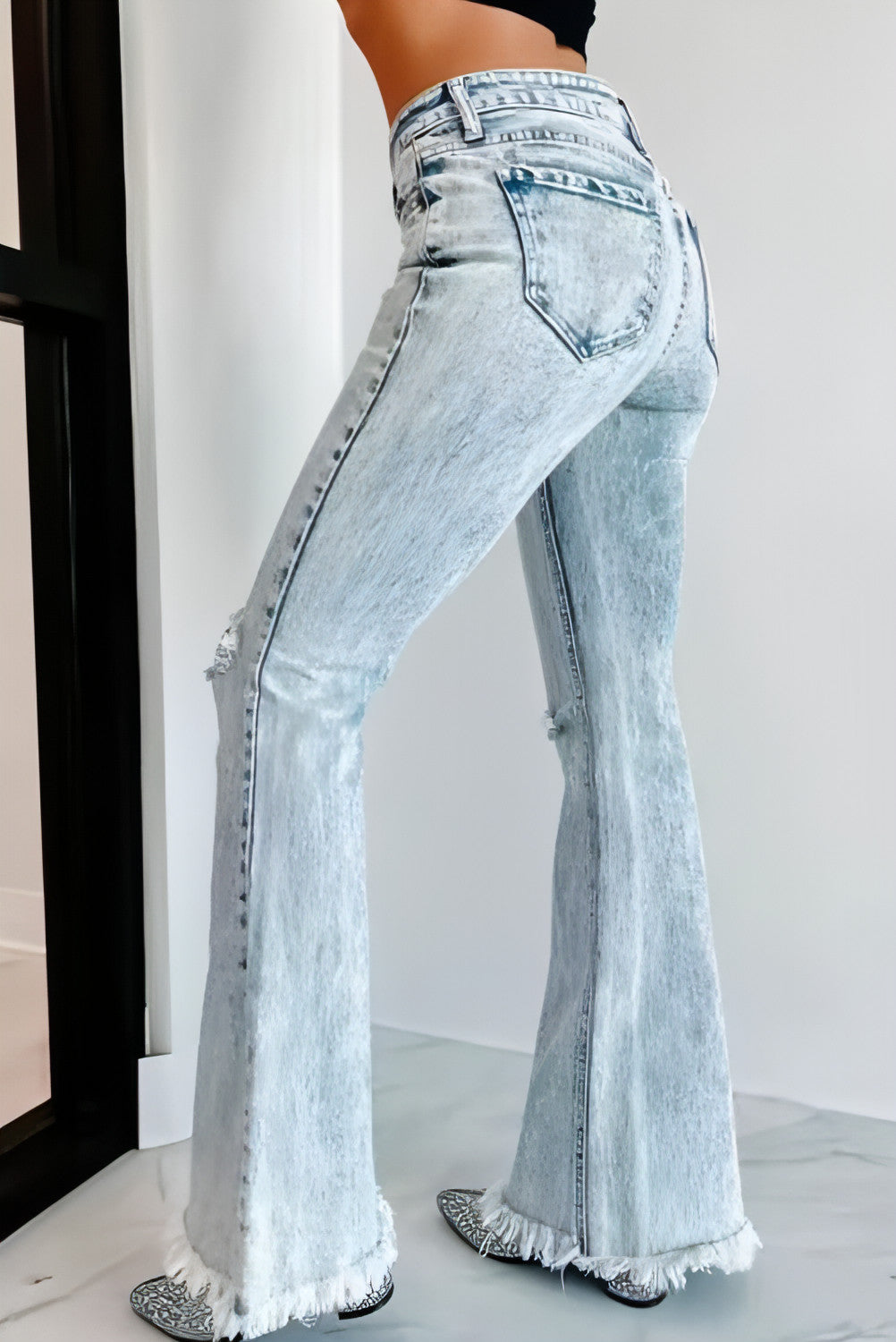 UrbanEase™ – High-Waist Ripped Denim