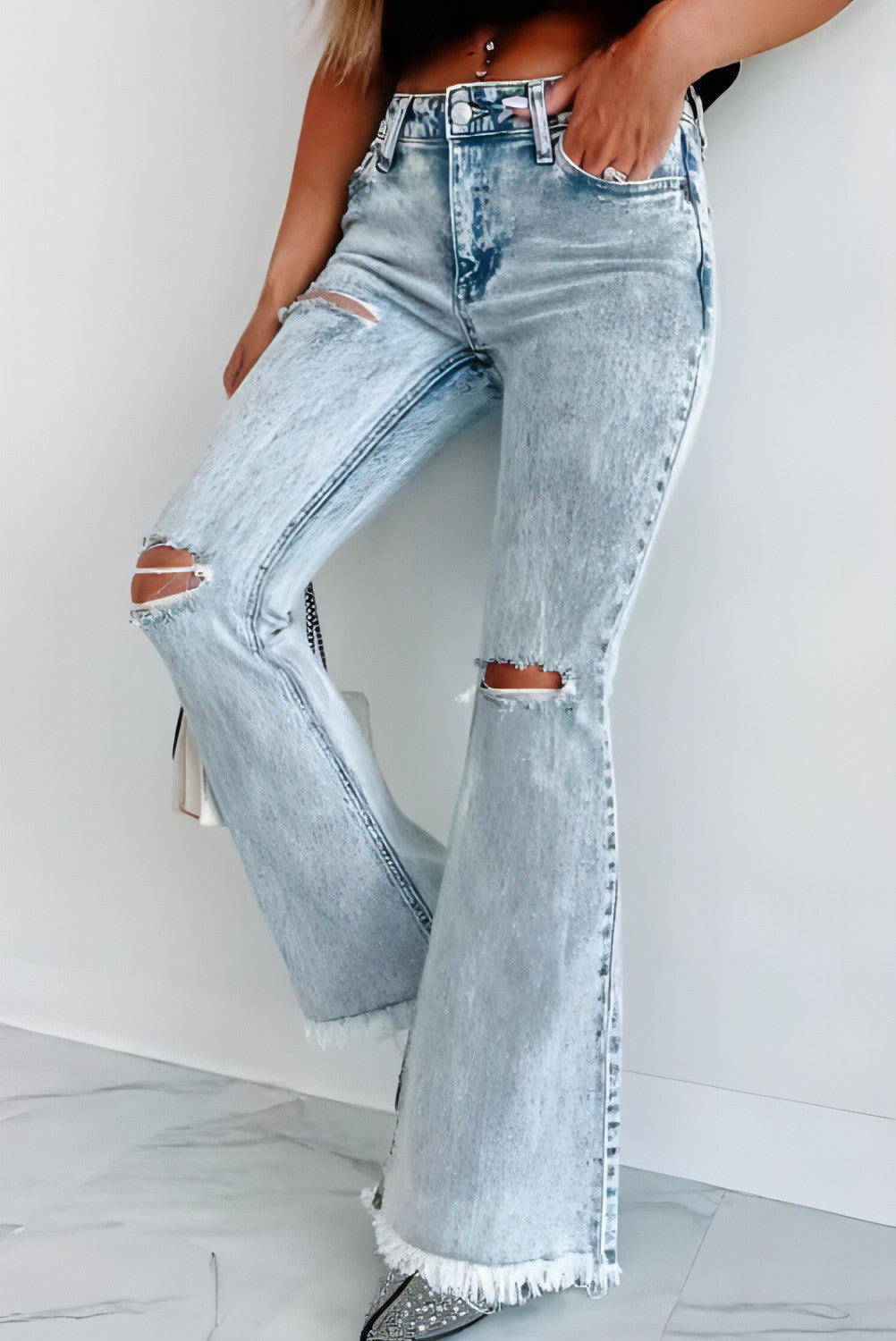 UrbanEase™ – High-Waist Ripped Denim